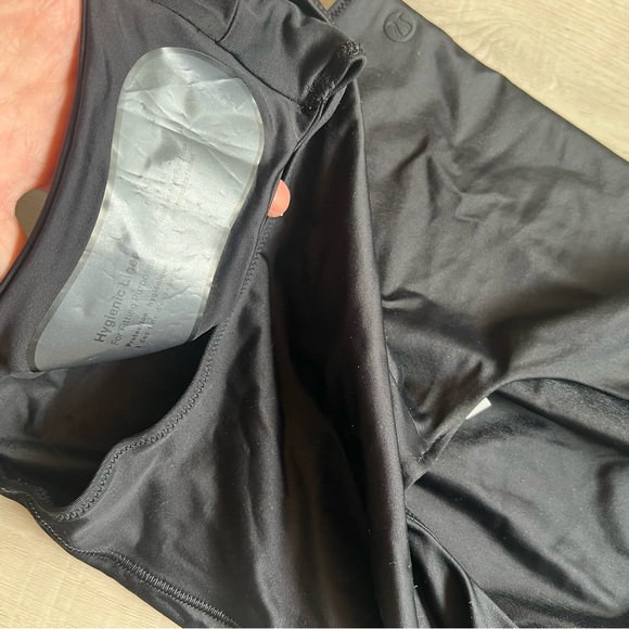 NWT Lululemon Waterside Scoop One-Piece Black size 6 8 - Picture 11 of 11